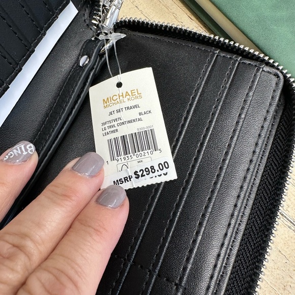 Michael Kors Jet Set Travel LG Continental Zip Wallet – Black – NWT - Picture 6 of 9